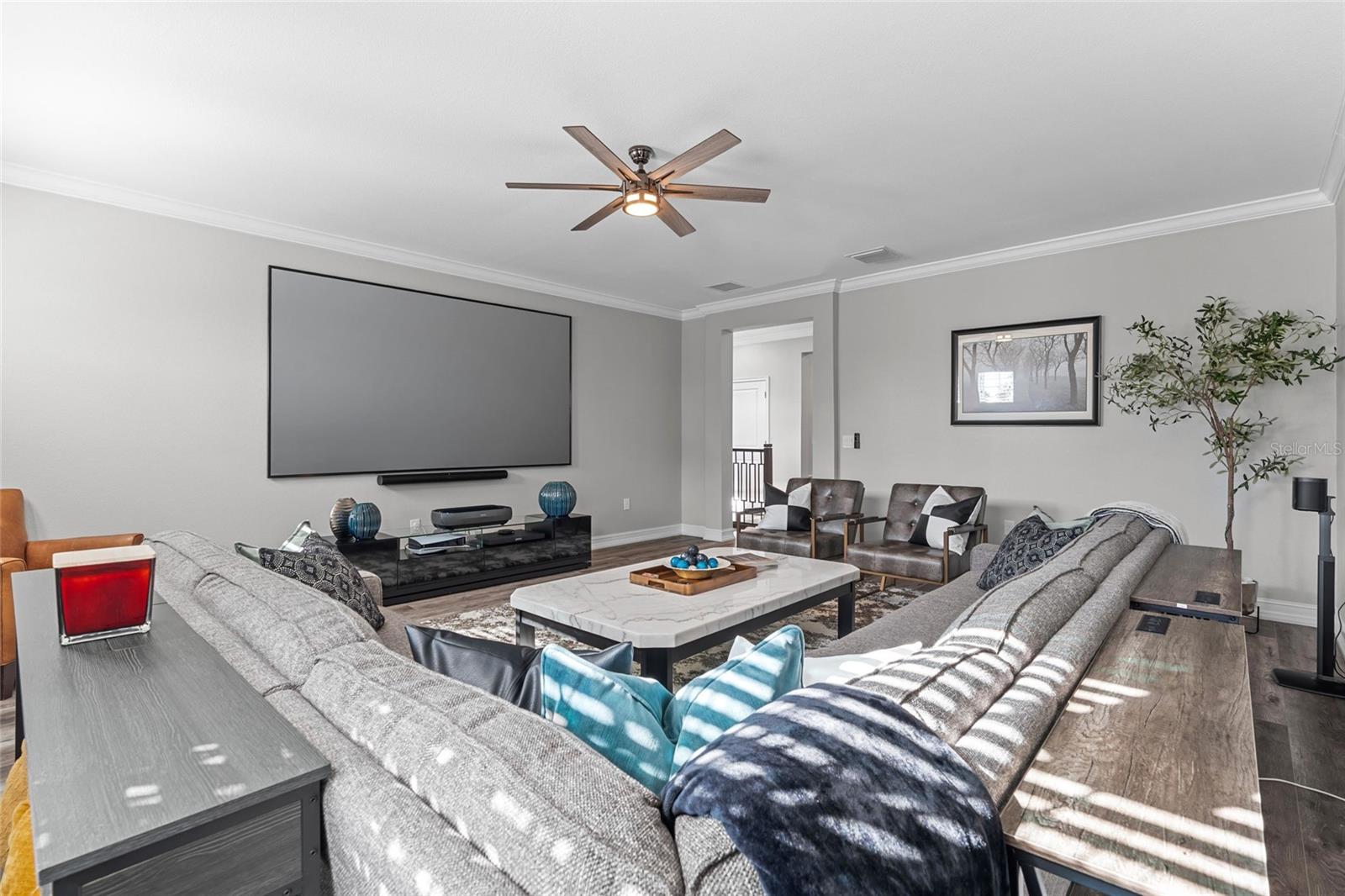 Image 30 of 52 For 12123 Rustic River Way