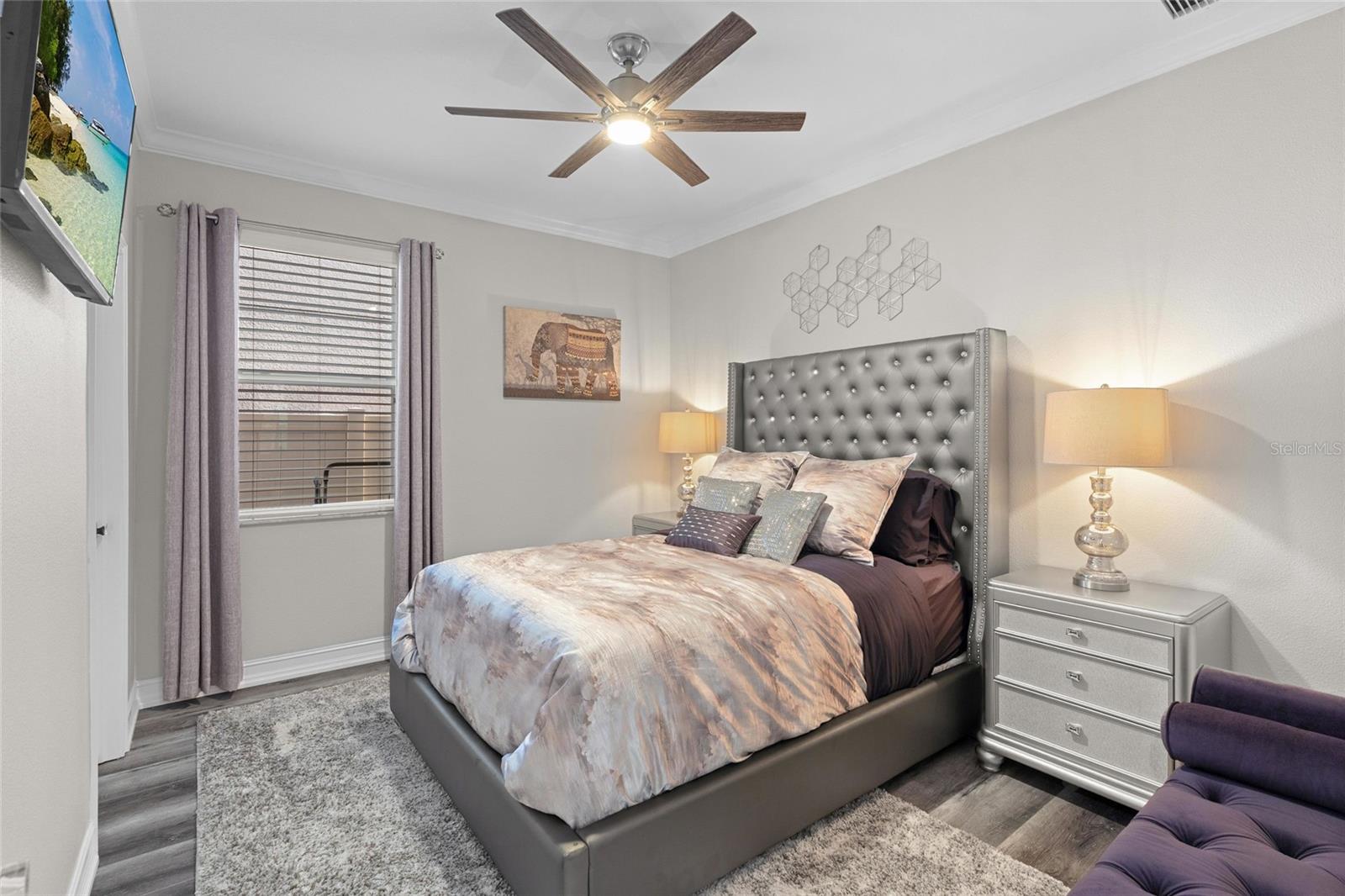 Image 33 of 52 For 12123 Rustic River Way