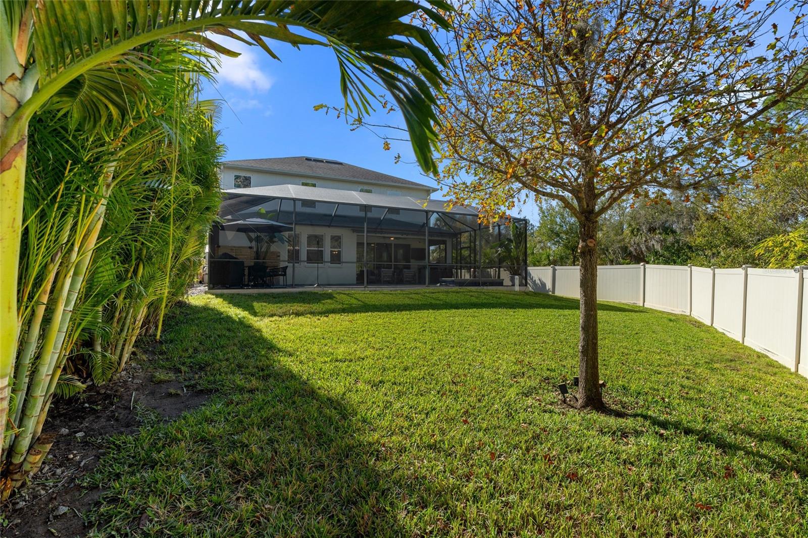 Image 43 of 52 For 12123 Rustic River Way