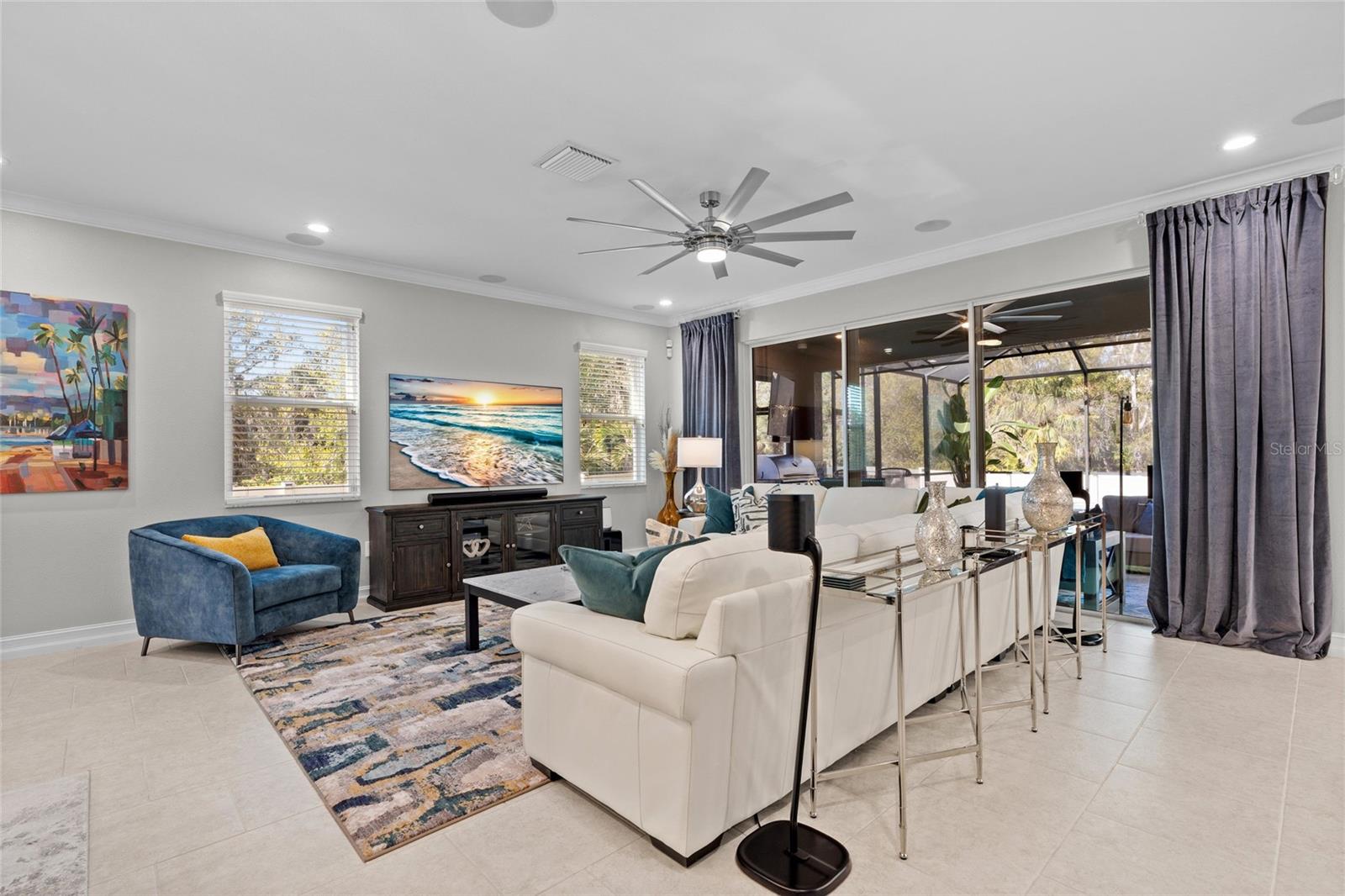 Image 7 of 52 For 12123 Rustic River Way