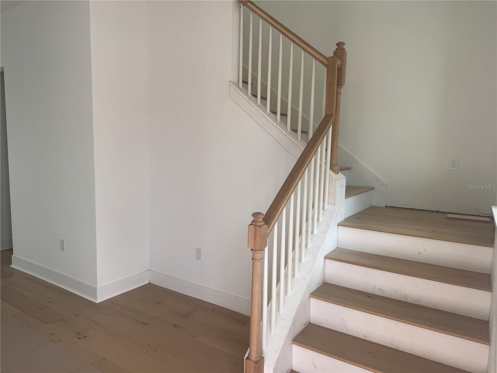 Listing photo id 2 for 3301 Iowa  