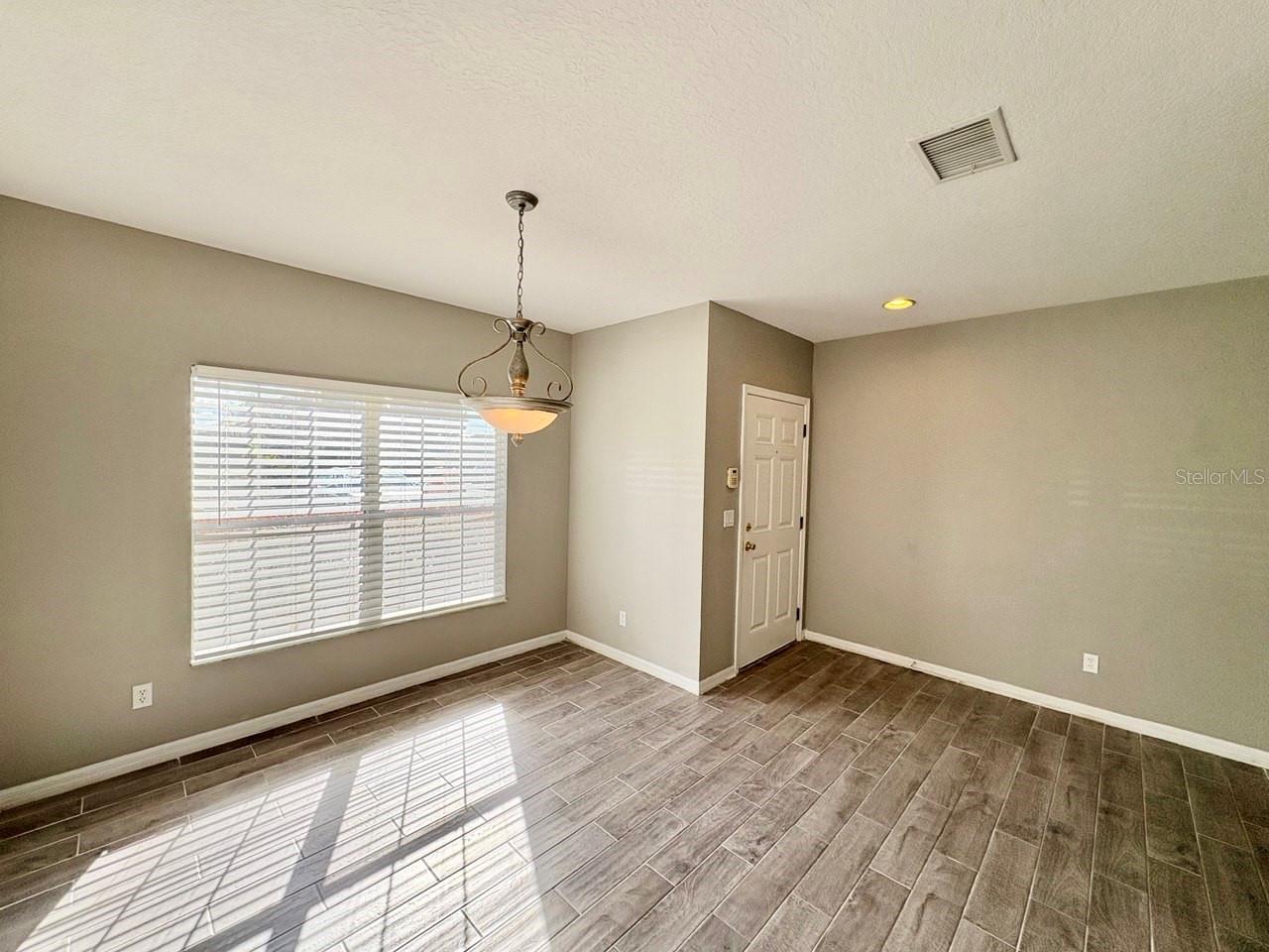 Image 6 of 28 For 15619 Stable Run Drive