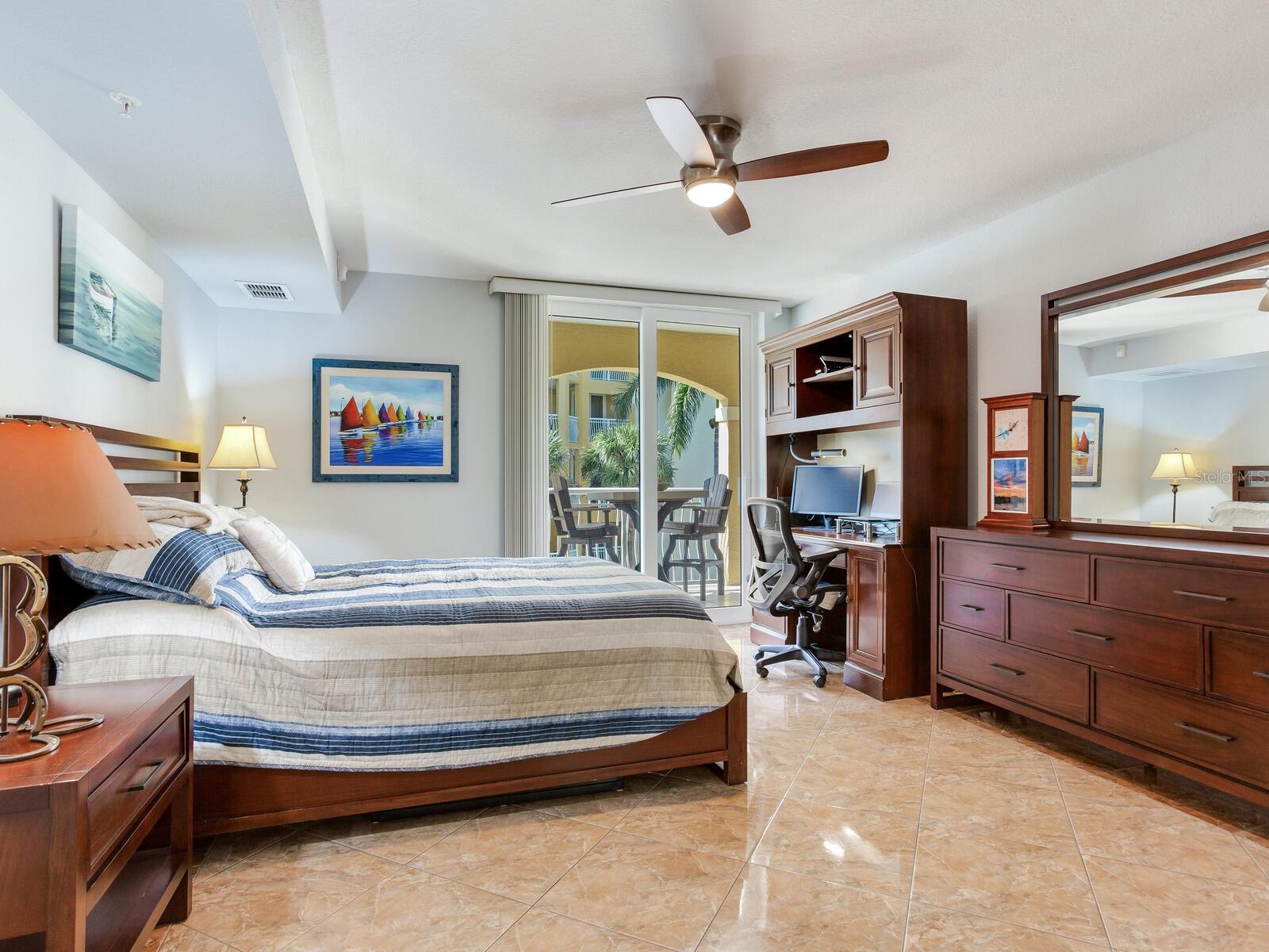 Image 10 of 92 For 5353 Gulf Boulevard B202