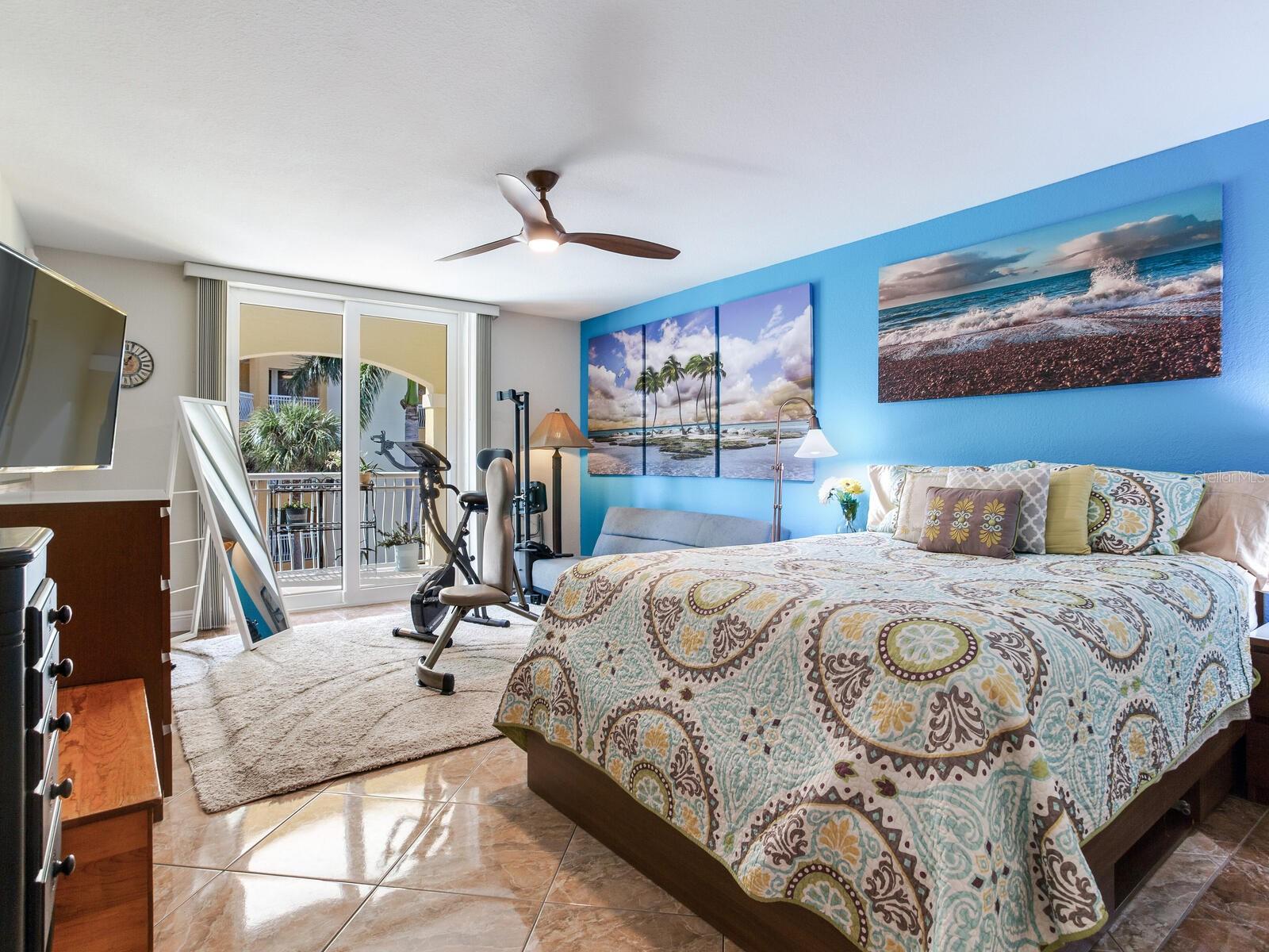 Image 12 of 92 For 5353 Gulf Boulevard B202