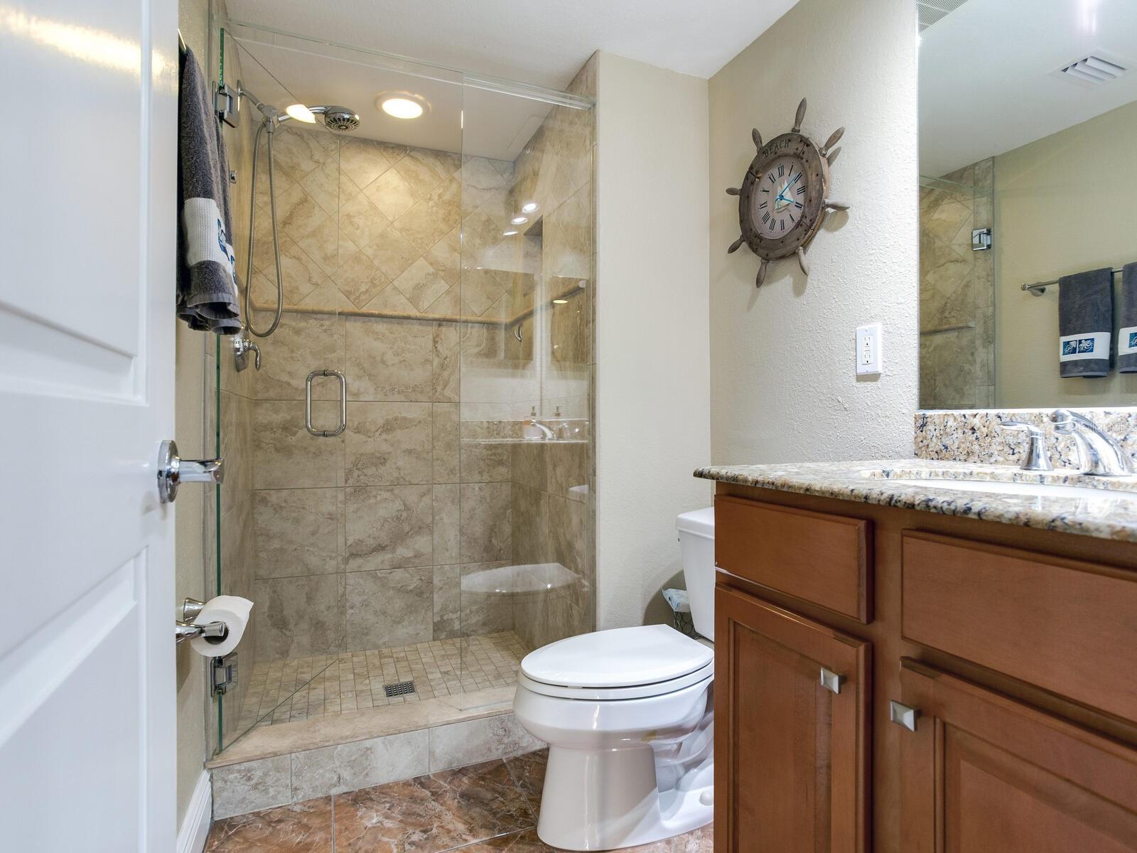 Image 13 of 92 For 5353 Gulf Boulevard B202