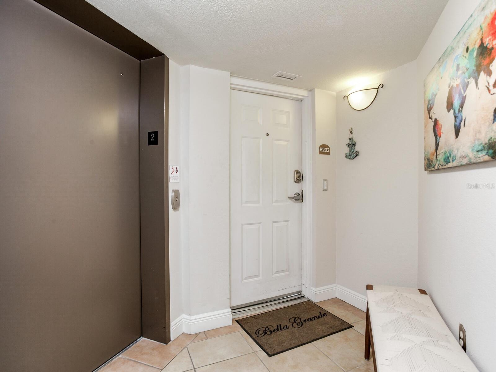 Image 15 of 92 For 5353 Gulf Boulevard B202