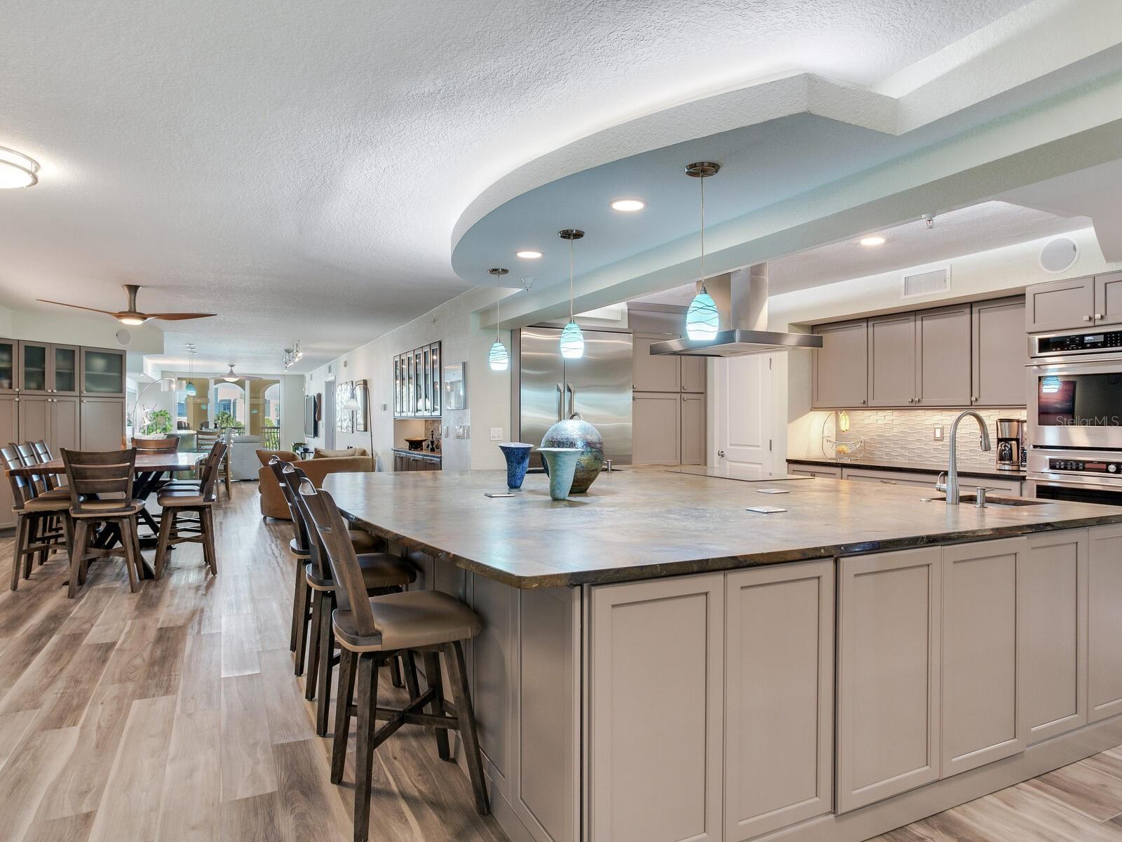 Image 16 of 92 For 5353 Gulf Boulevard B202