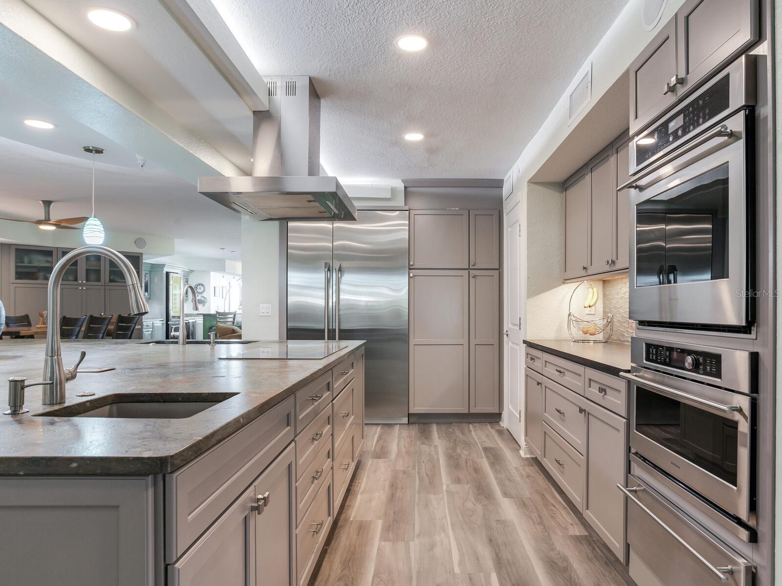 Image 17 of 92 For 5353 Gulf Boulevard B202