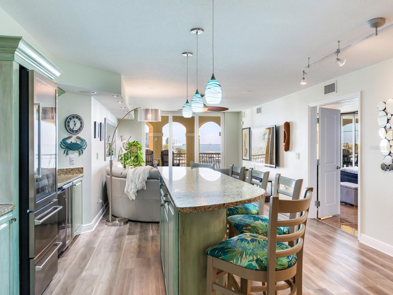 Image 28 of 92 For 5353 Gulf Boulevard B202