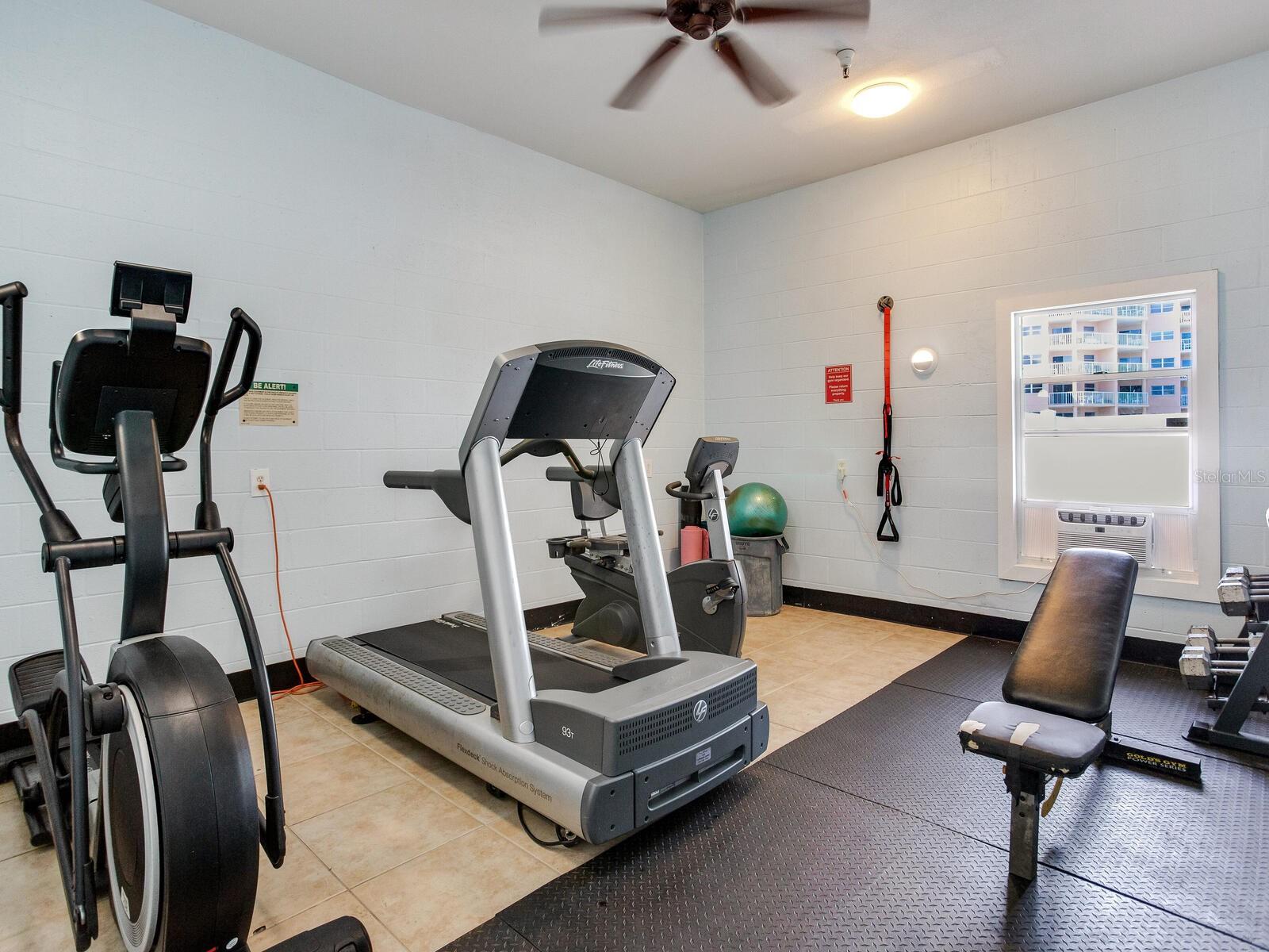 Image 62 of 92 For 5353 Gulf Boulevard B202