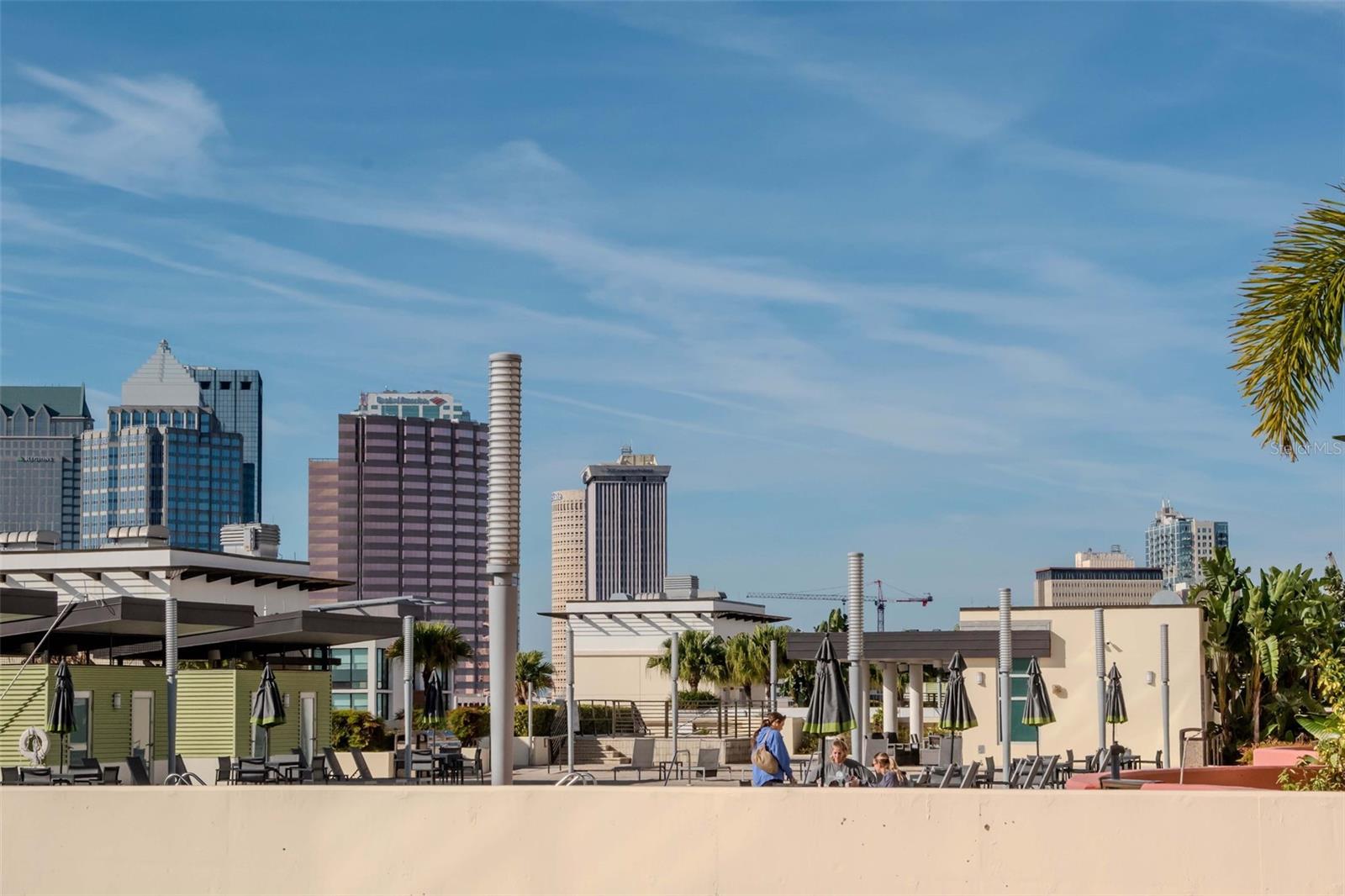 Listing photo id 50 for 1208 Kennedy  #914