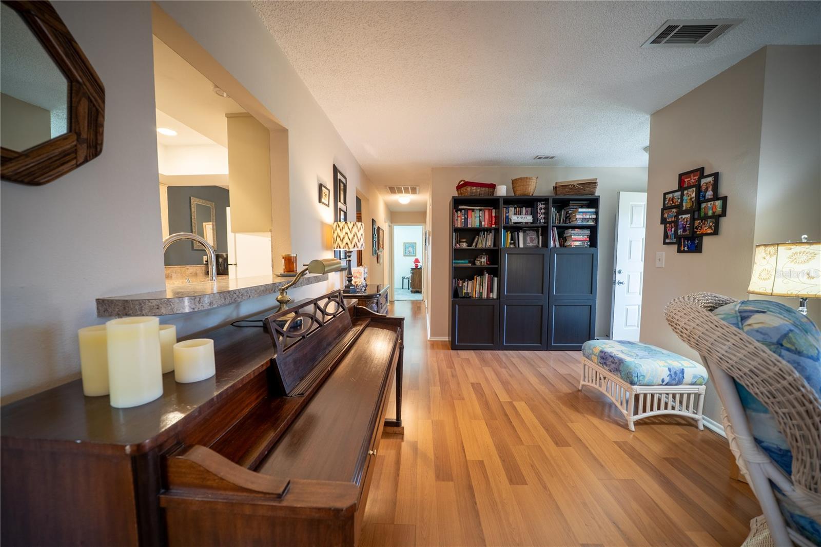 Image 15 of 29 For 1424 Stonehaven Lane