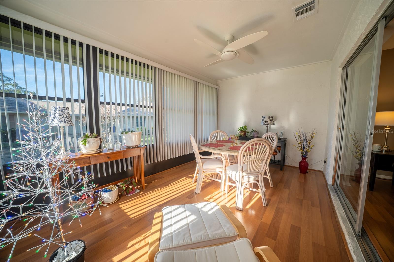 Image 16 of 29 For 1424 Stonehaven Lane