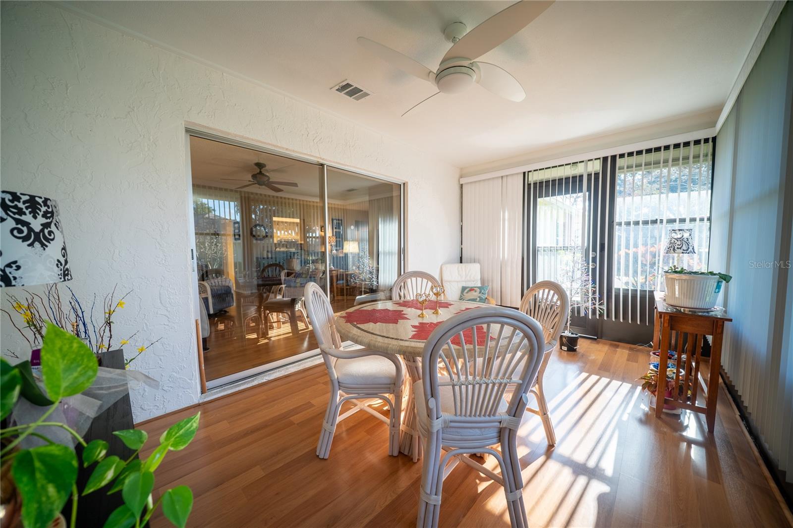 Image 19 of 29 For 1424 Stonehaven Lane