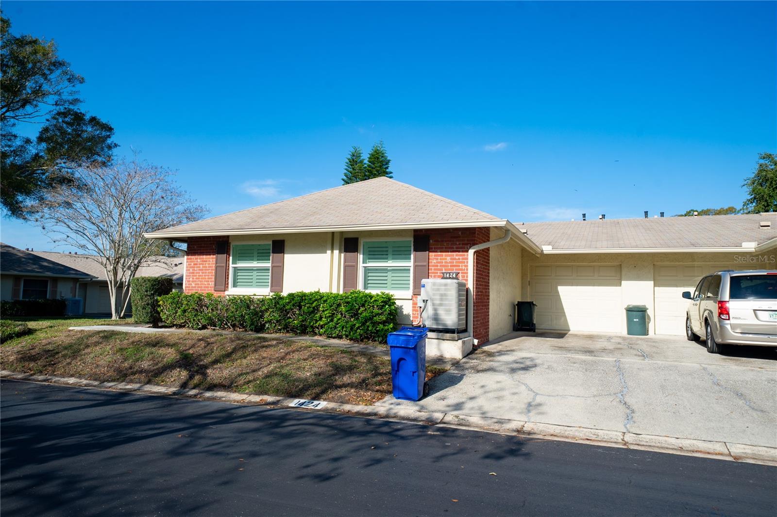 Image 4 of 29 For 1424 Stonehaven Lane