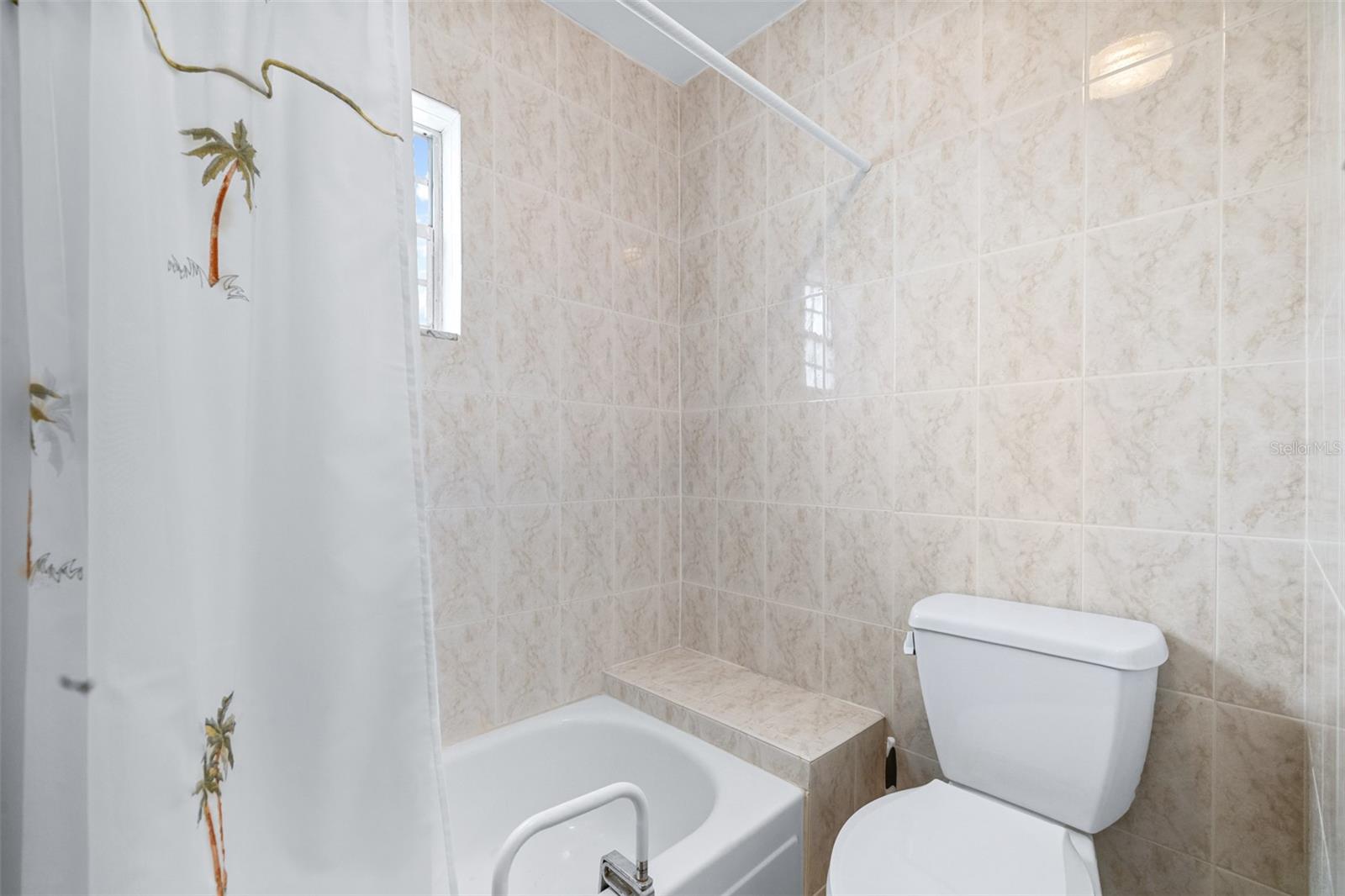 Image 29 of 66 For 1706 Belleair Forest Drive 336