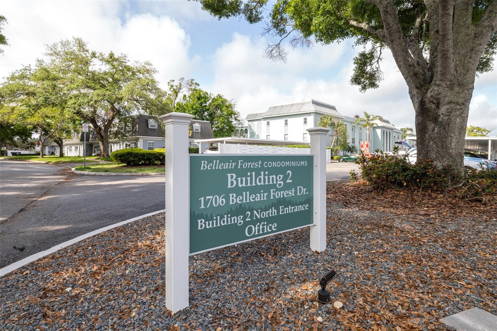 Image 46 of 66 For 1706 Belleair Forest Drive 336