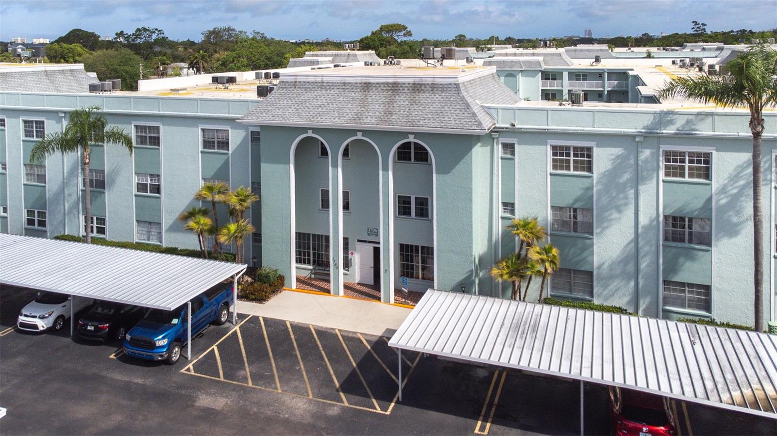 Image 52 of 66 For 1706 Belleair Forest Drive 336