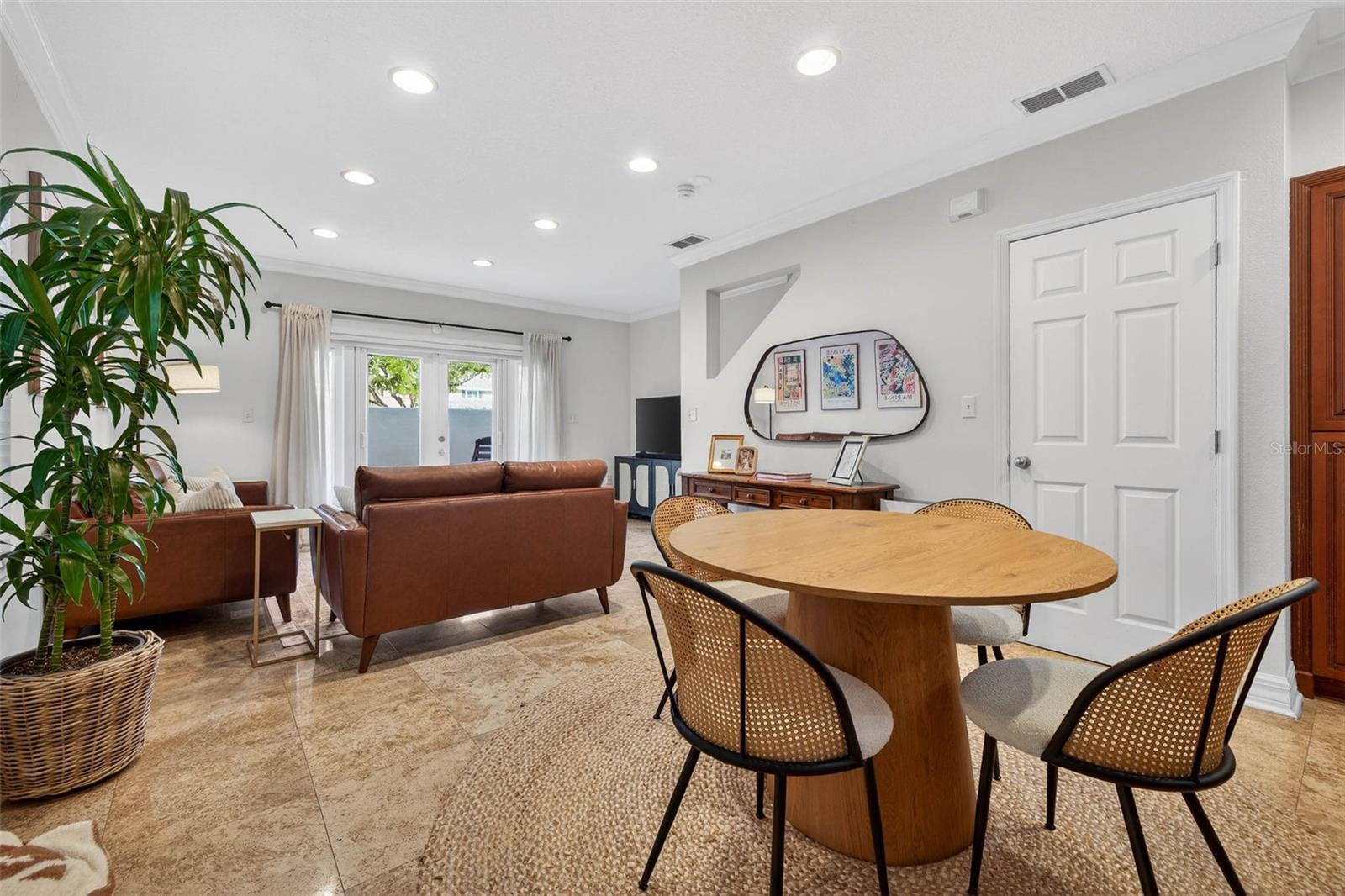 Image 2 of 28 For 2918 Gandy Boulevard A