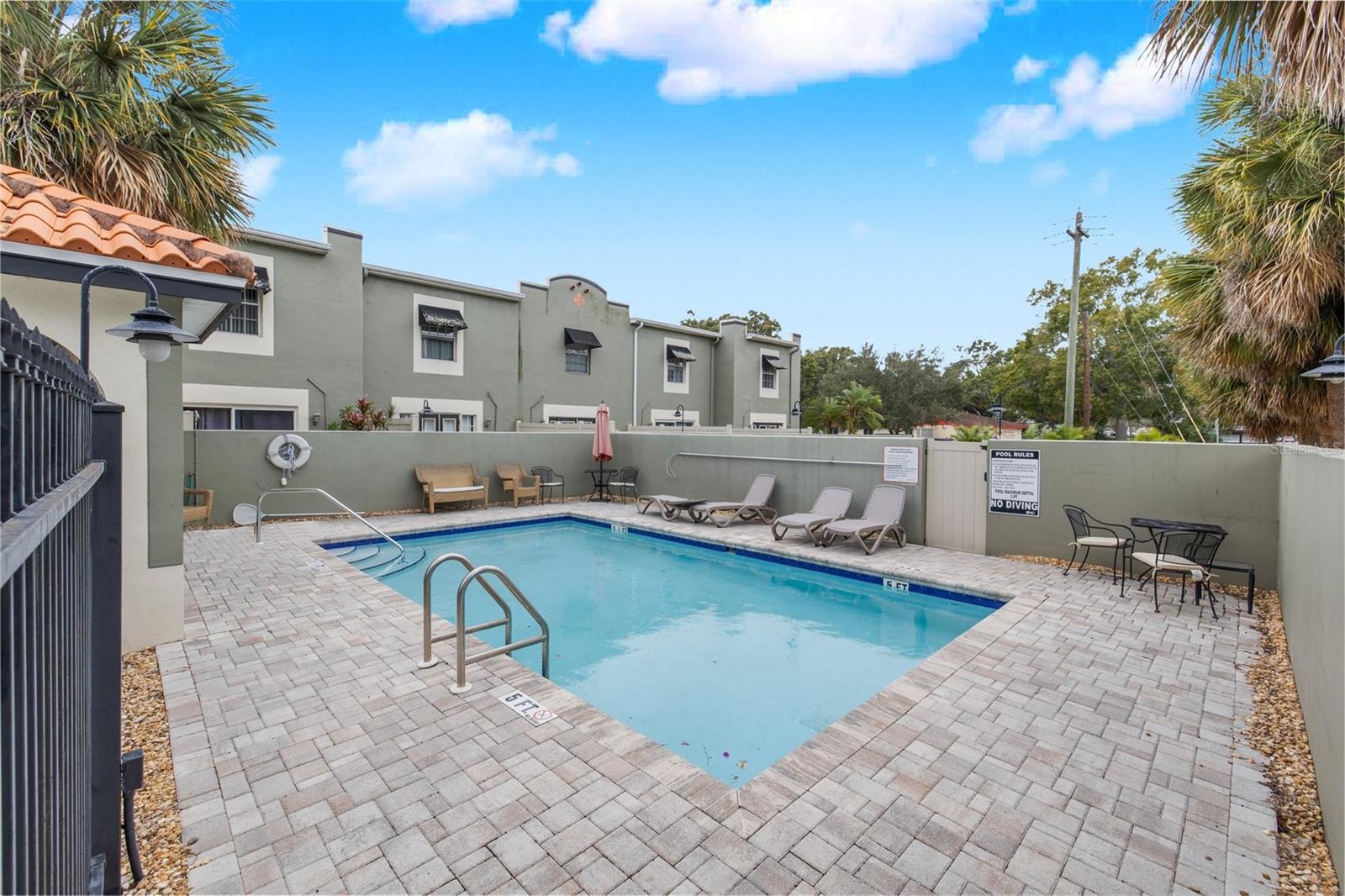 Image 22 of 28 For 2918 Gandy Boulevard A