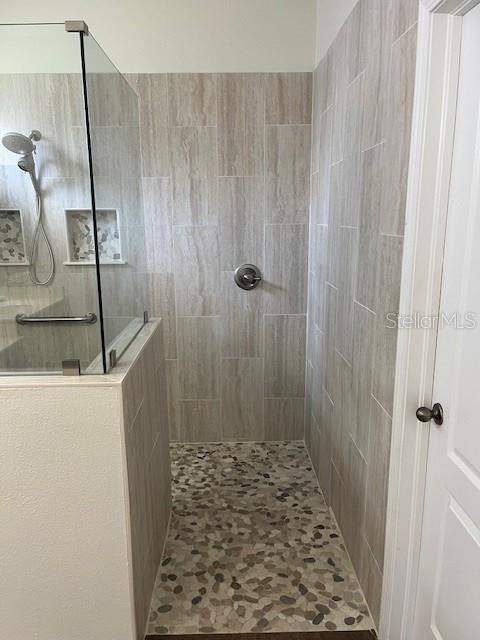 Image 20 of 37 For 211 Westchester Hills Lane