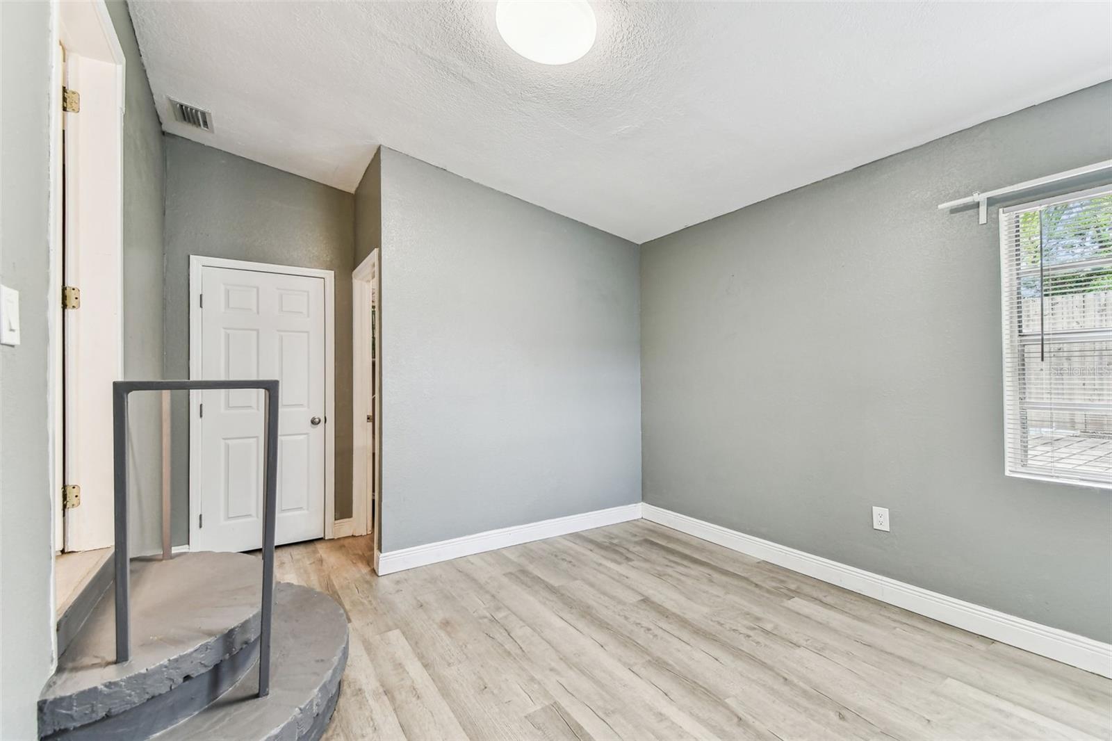 Image 25 of 50 For 1510 Powhatan Avenue