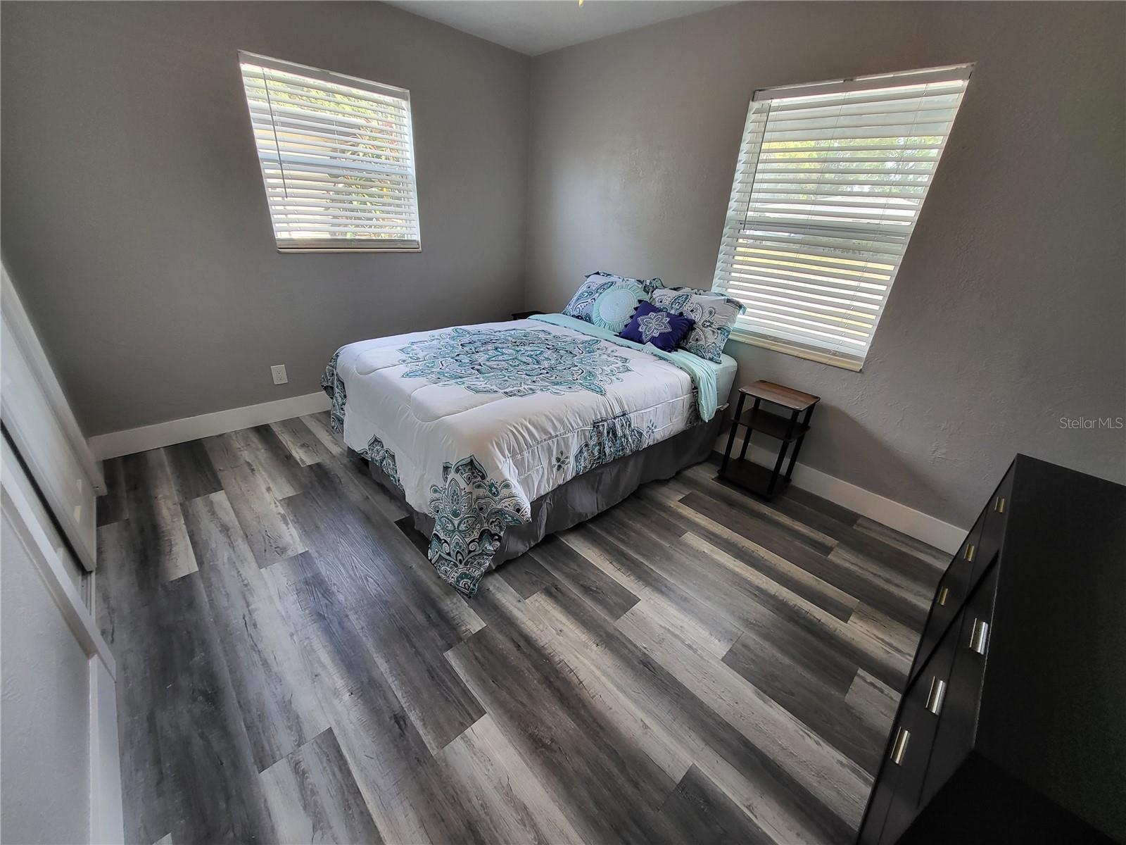 Image 18 of 27 For 5624 Lime Way A