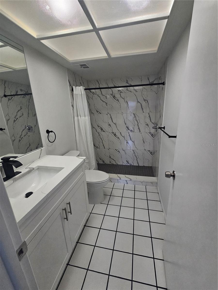 Image 9 of 18 For 1107 Queen Anne Drive C