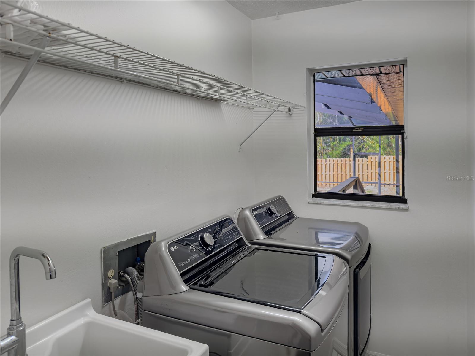 Listing photo id 23 for 109 Holly Tree Lane