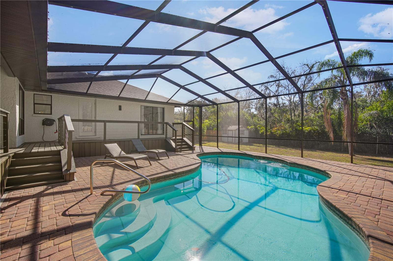 Listing photo id 25 for 109 Holly Tree Lane