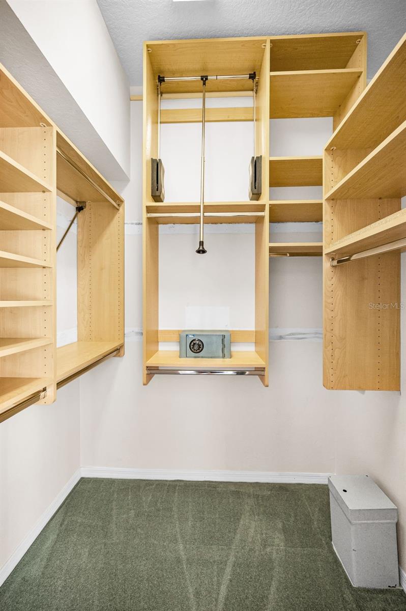 Image 21 of 40 For 4738 Pebble Brook Drive