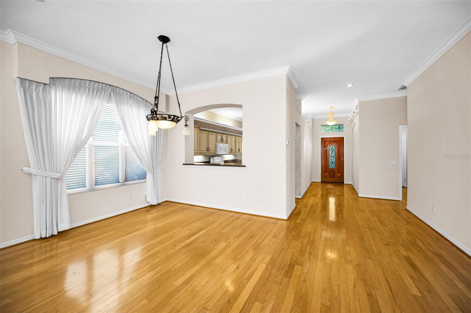 Image 5 of 40 For 4738 Pebble Brook Drive