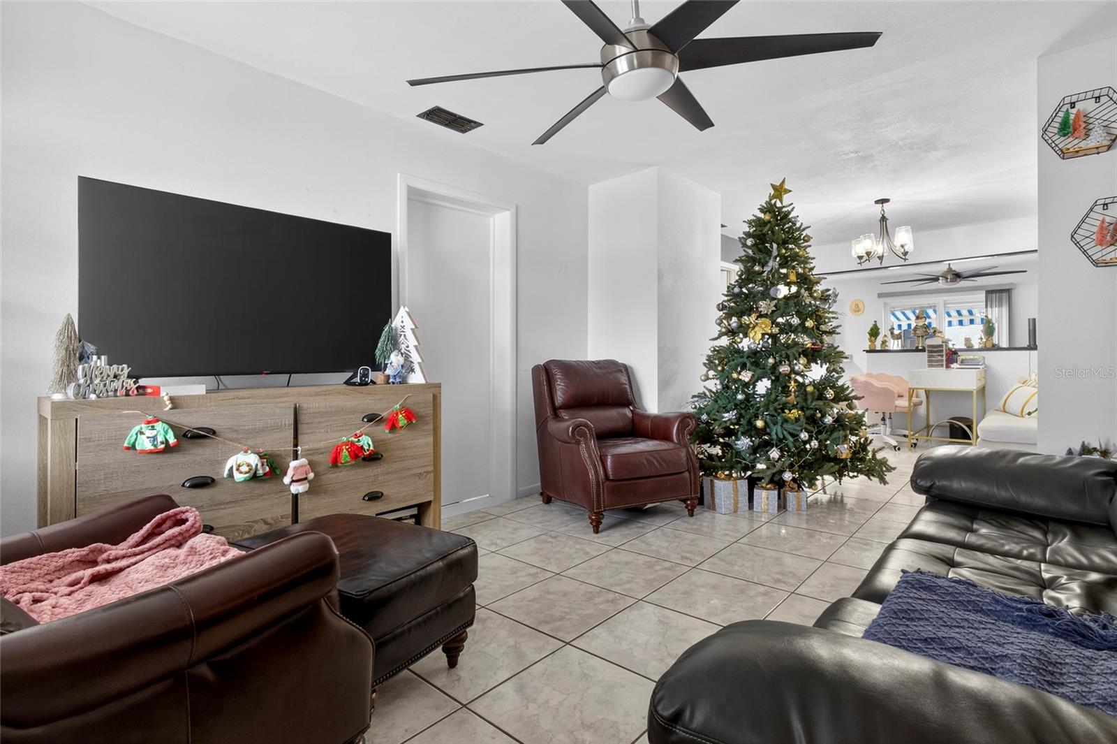 Image 3 of 22 For 2914 Frierson Avenue C