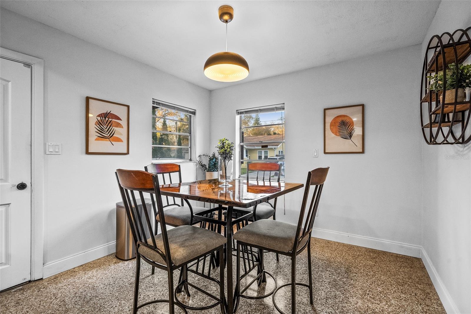 Image 10 of 35 For 314 Alva Street