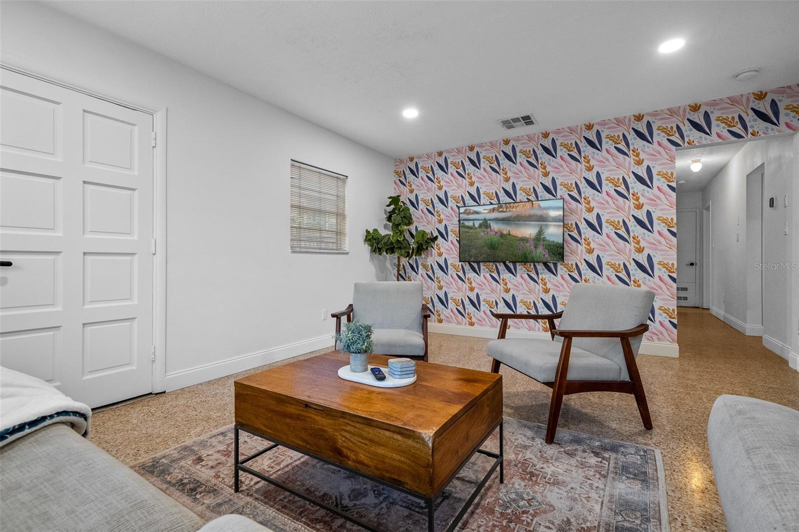 Image 4 of 35 For 314 Alva Street