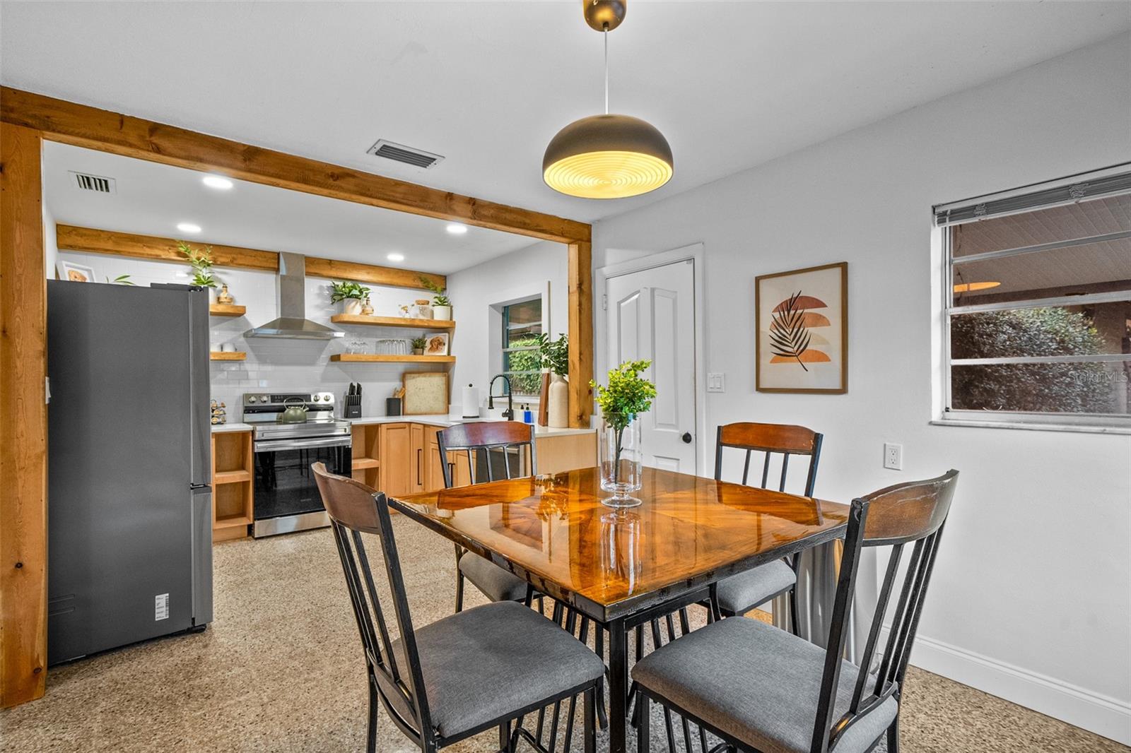 Image 9 of 35 For 314 Alva Street