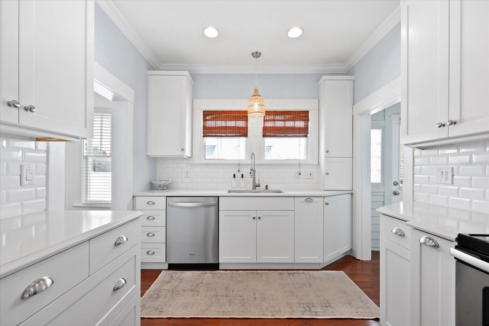 Image 12 of 50 For 3311 San Pedro Street