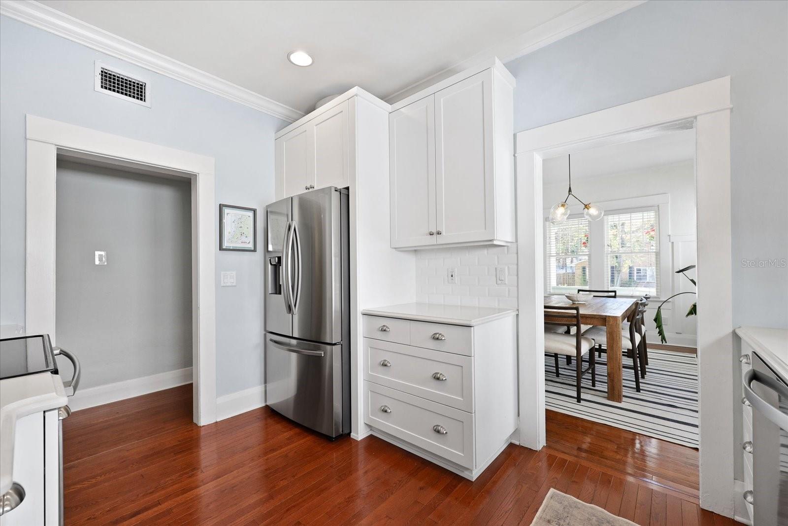 Image 15 of 50 For 3311 San Pedro Street