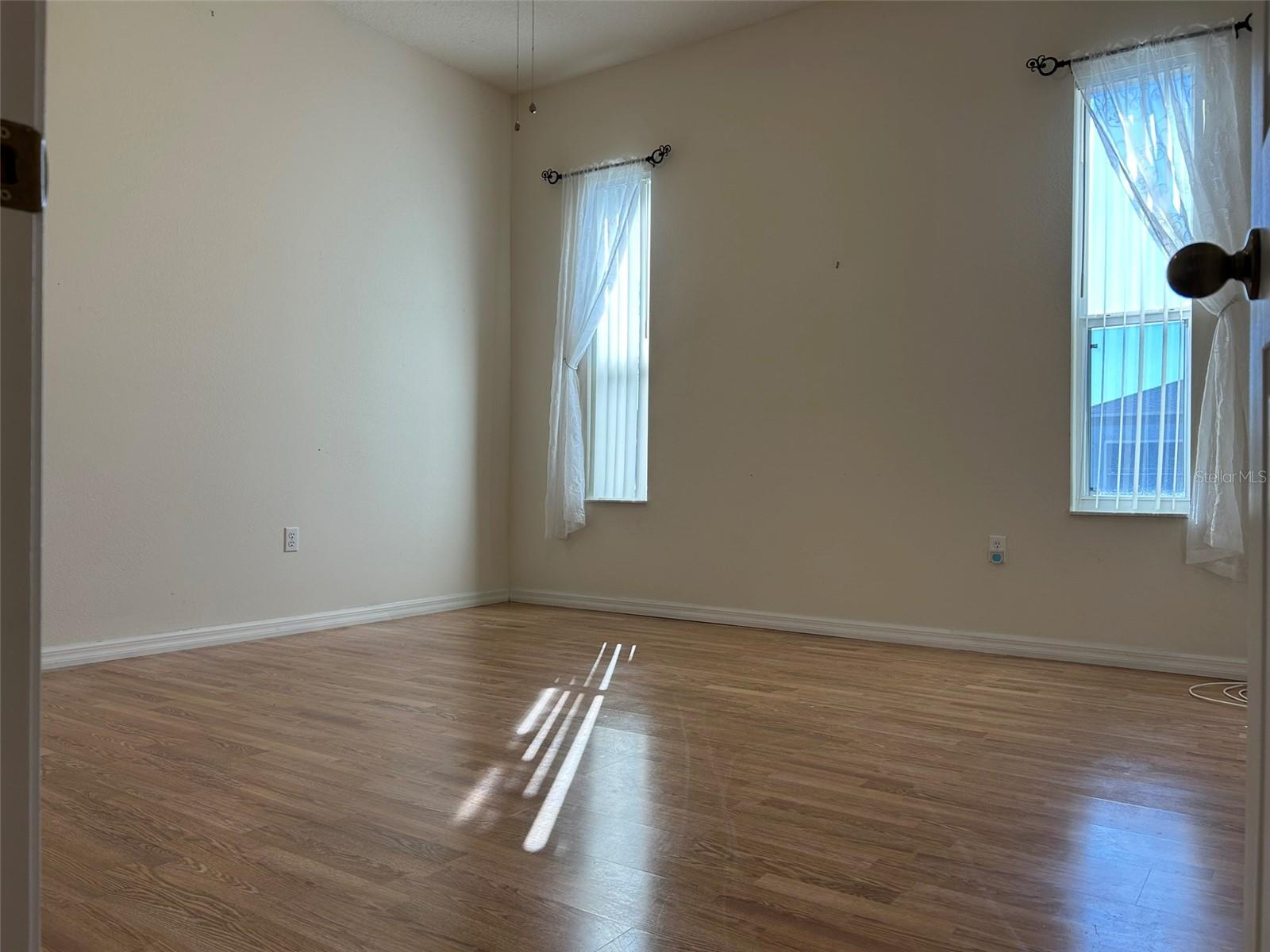 Image 12 of 28 For 11204 Clear Oak Circle