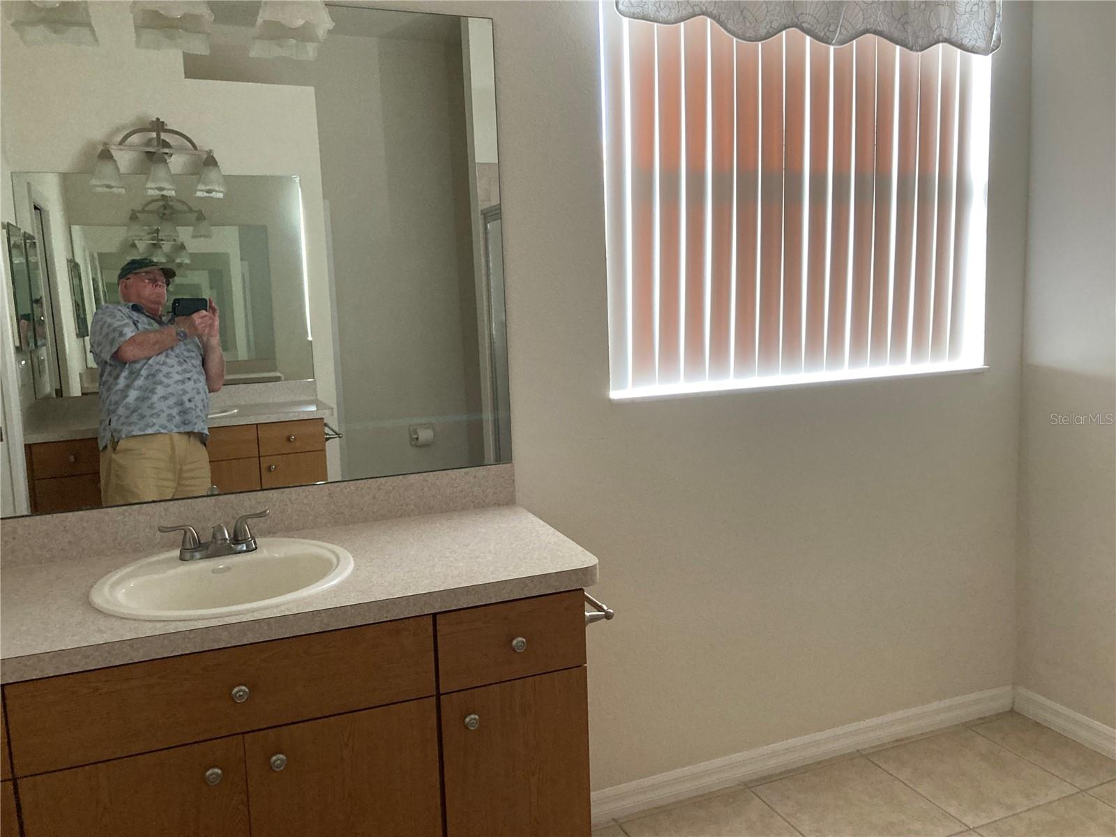 Image 14 of 28 For 11204 Clear Oak Circle