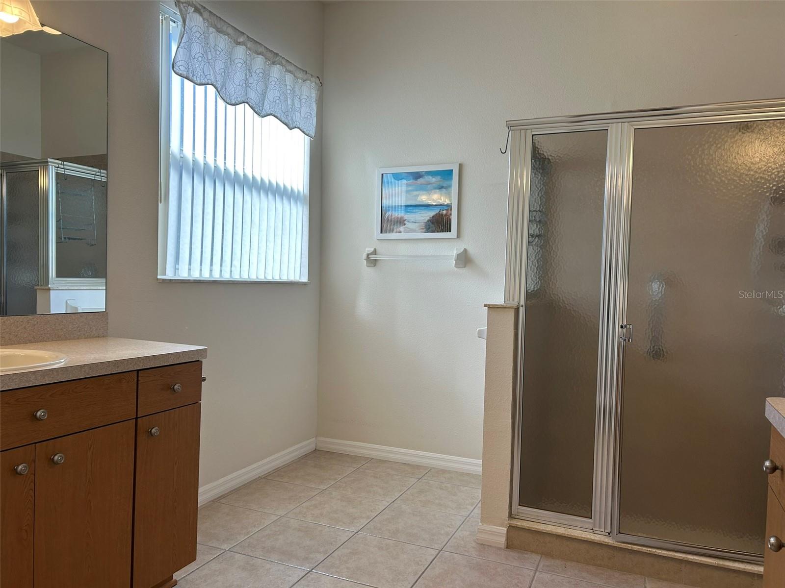 Image 16 of 28 For 11204 Clear Oak Circle