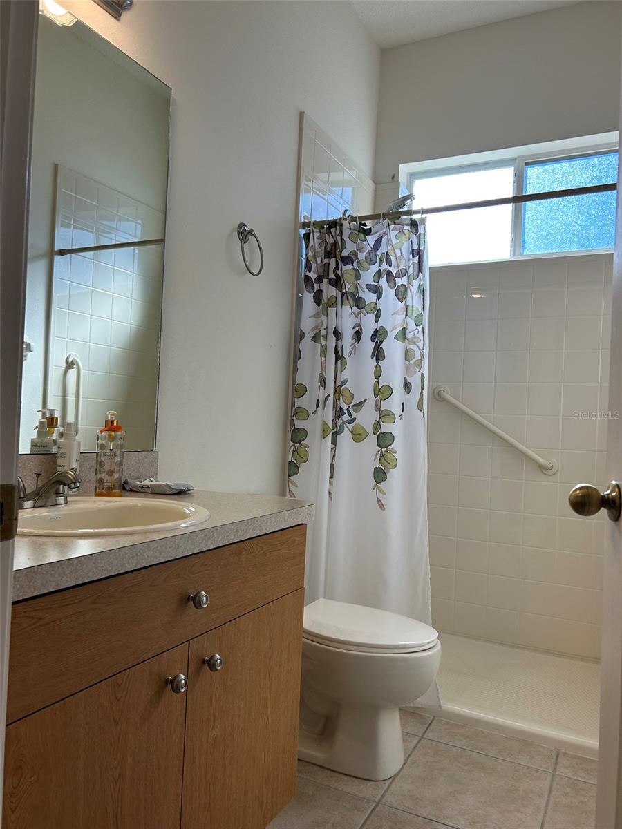 Image 21 of 28 For 11204 Clear Oak Circle