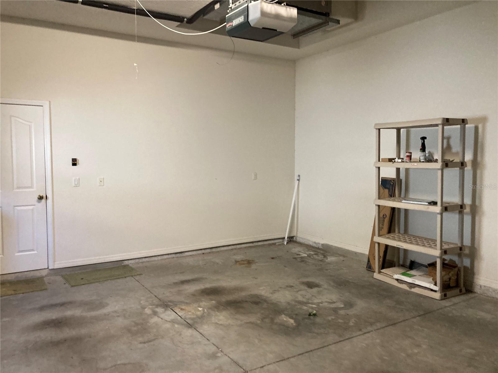 Image 26 of 28 For 11204 Clear Oak Circle