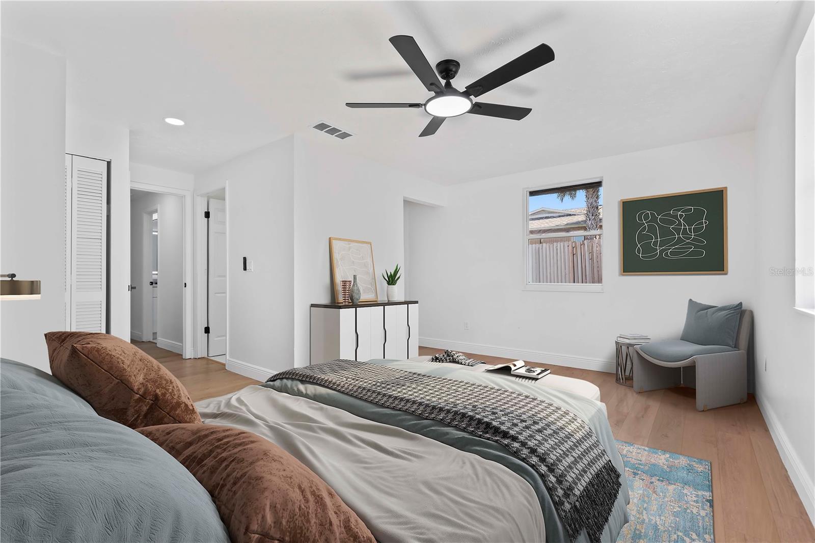 Image 12 of 31 For 10072 Northcliffe Boulevard