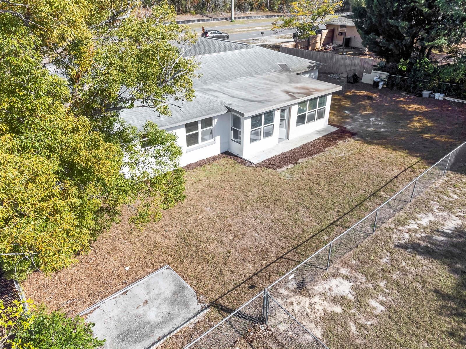 Image 27 of 31 For 10072 Northcliffe Boulevard