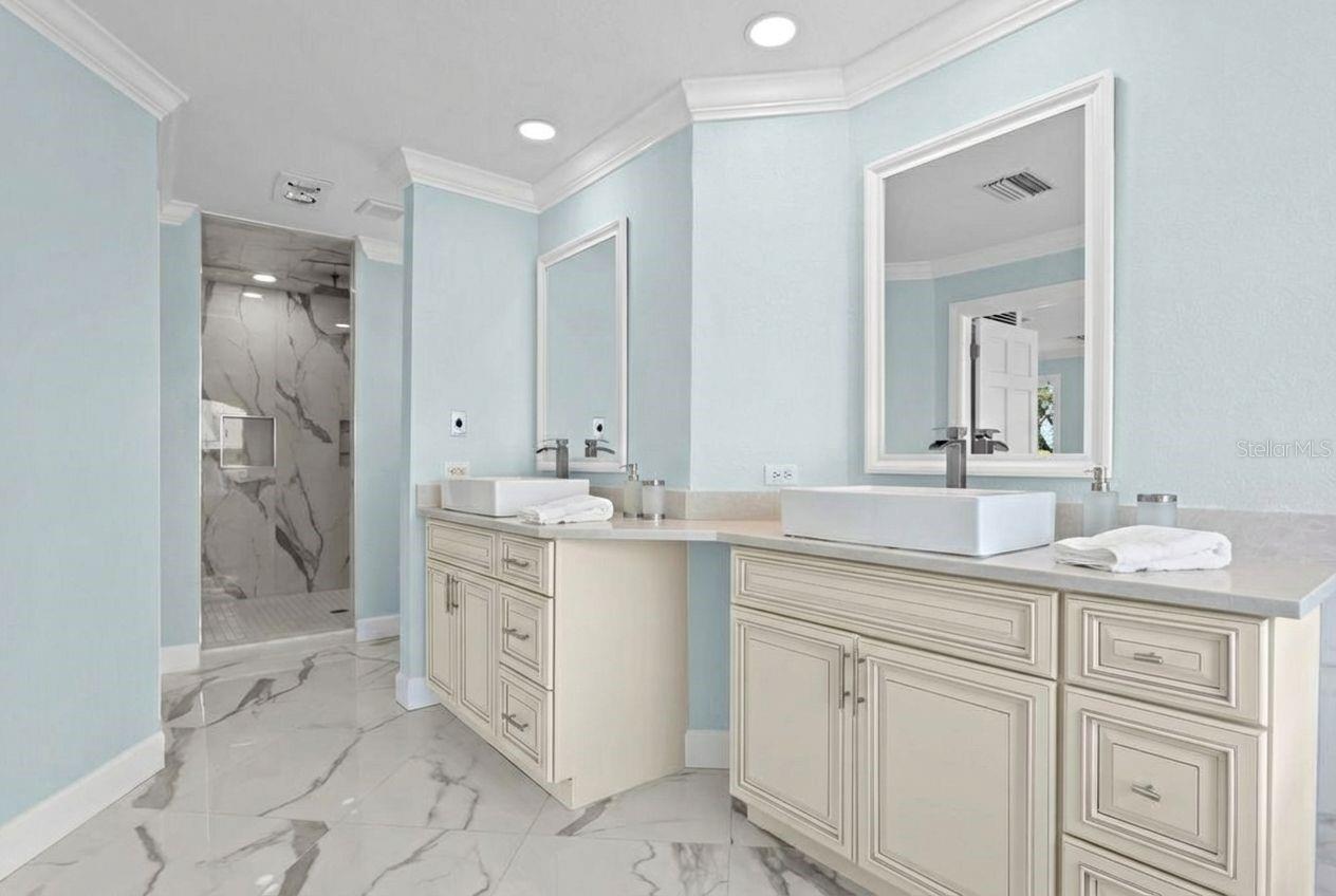 Image 44 of 68 For 504 Hillsborough Street