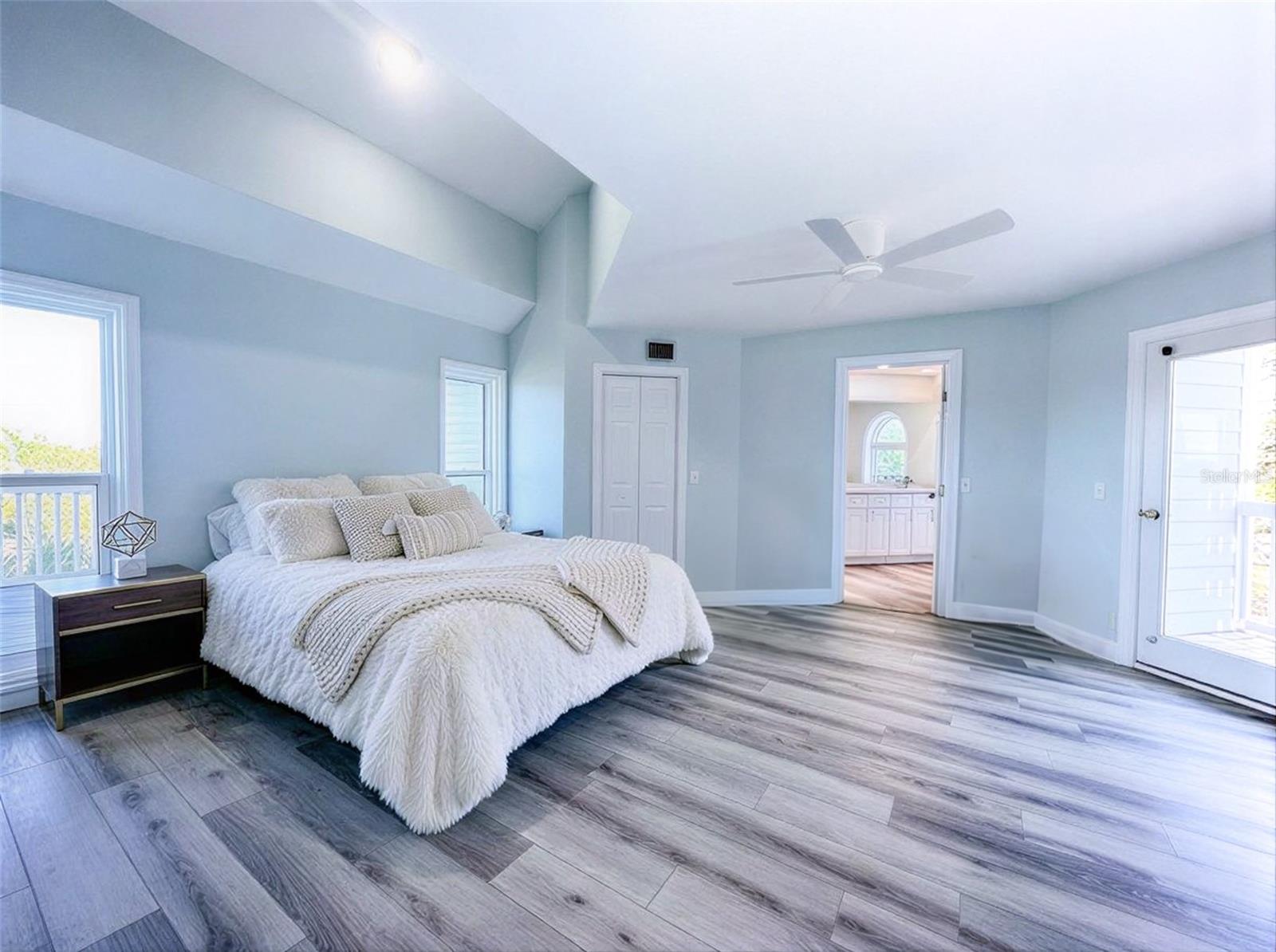 Image 58 of 68 For 504 Hillsborough Street