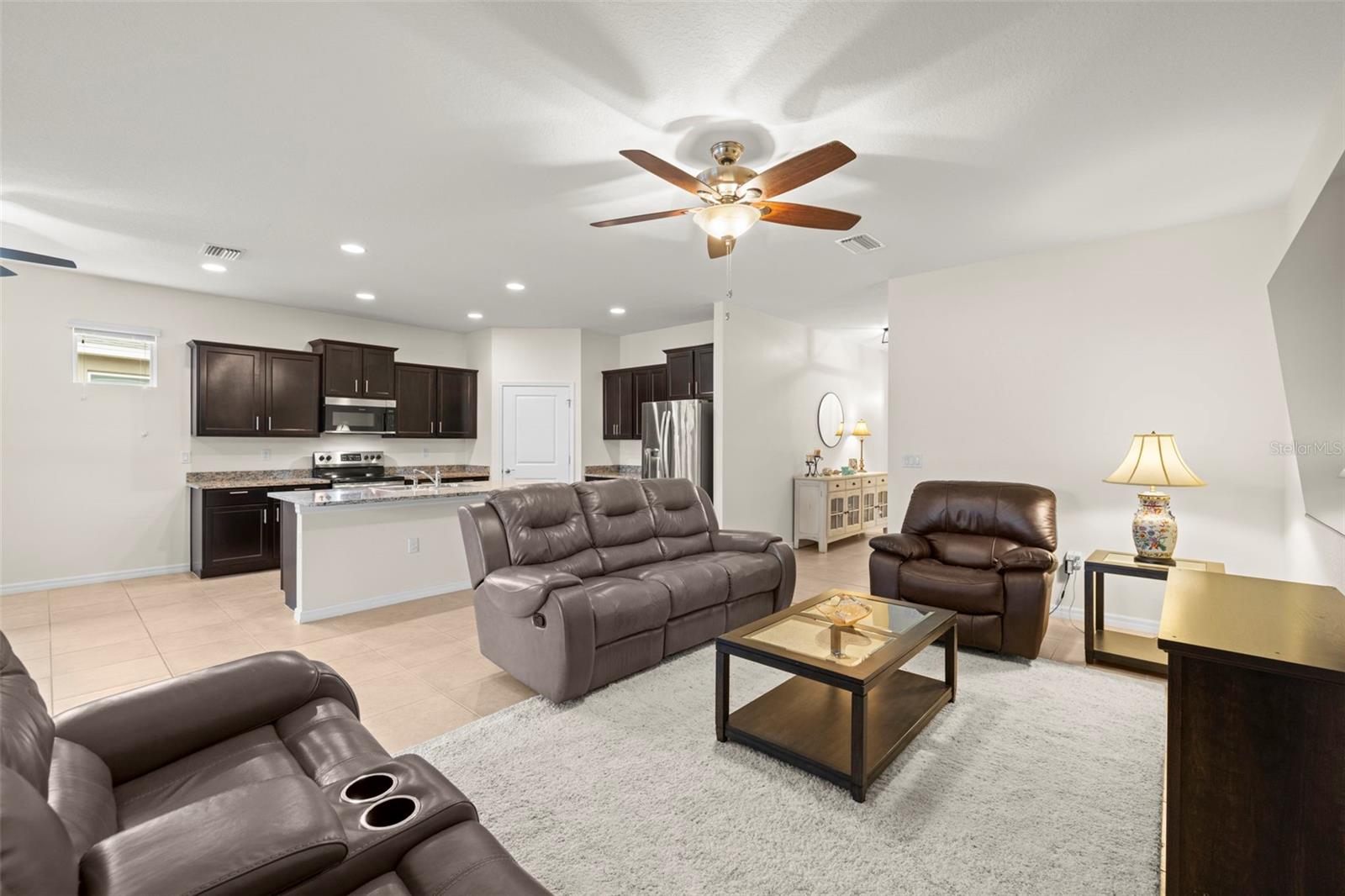 Image 13 of 39 For 13562 Paddington Way