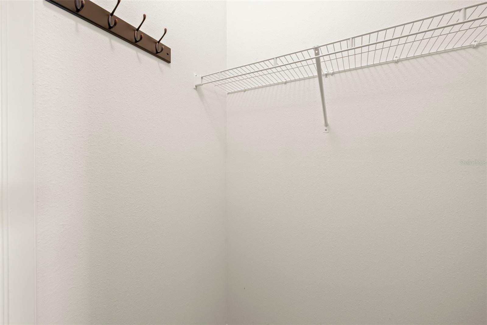 Image 18 of 39 For 13562 Paddington Way