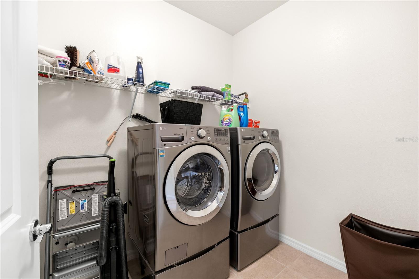 Image 29 of 39 For 13562 Paddington Way